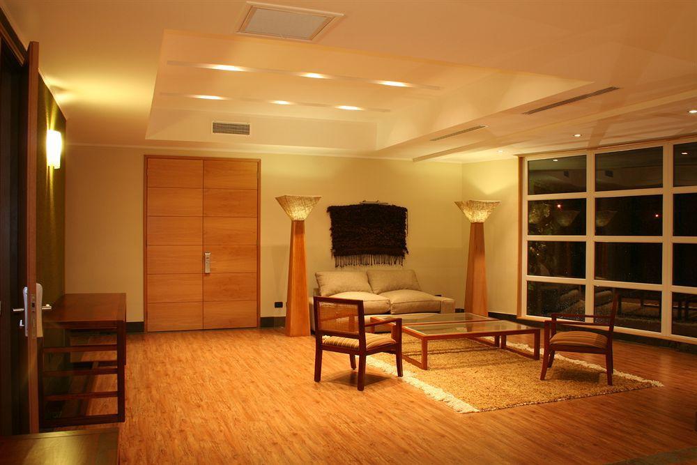 Solace Hotel 4*