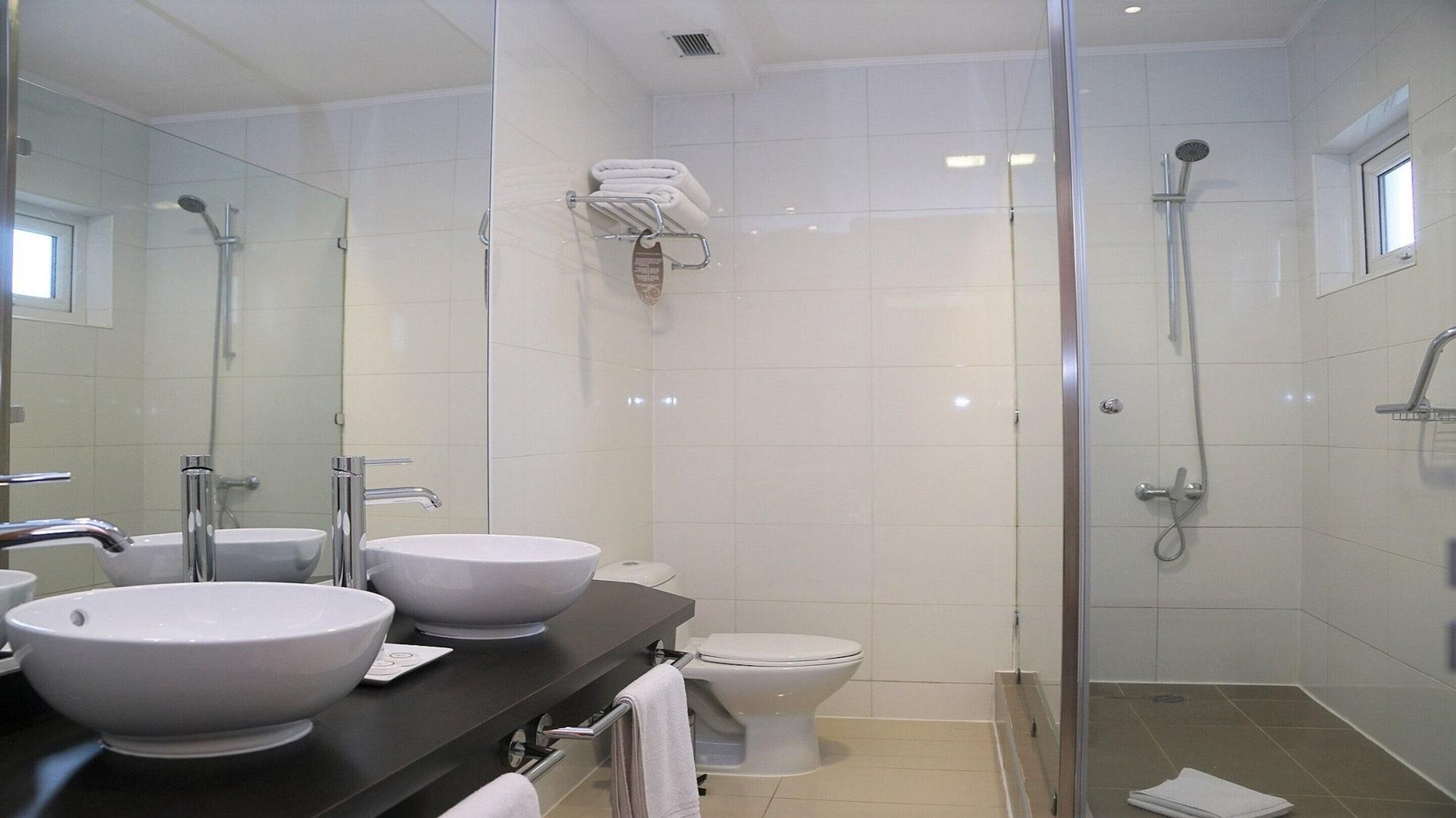 Solace Hotel 4*