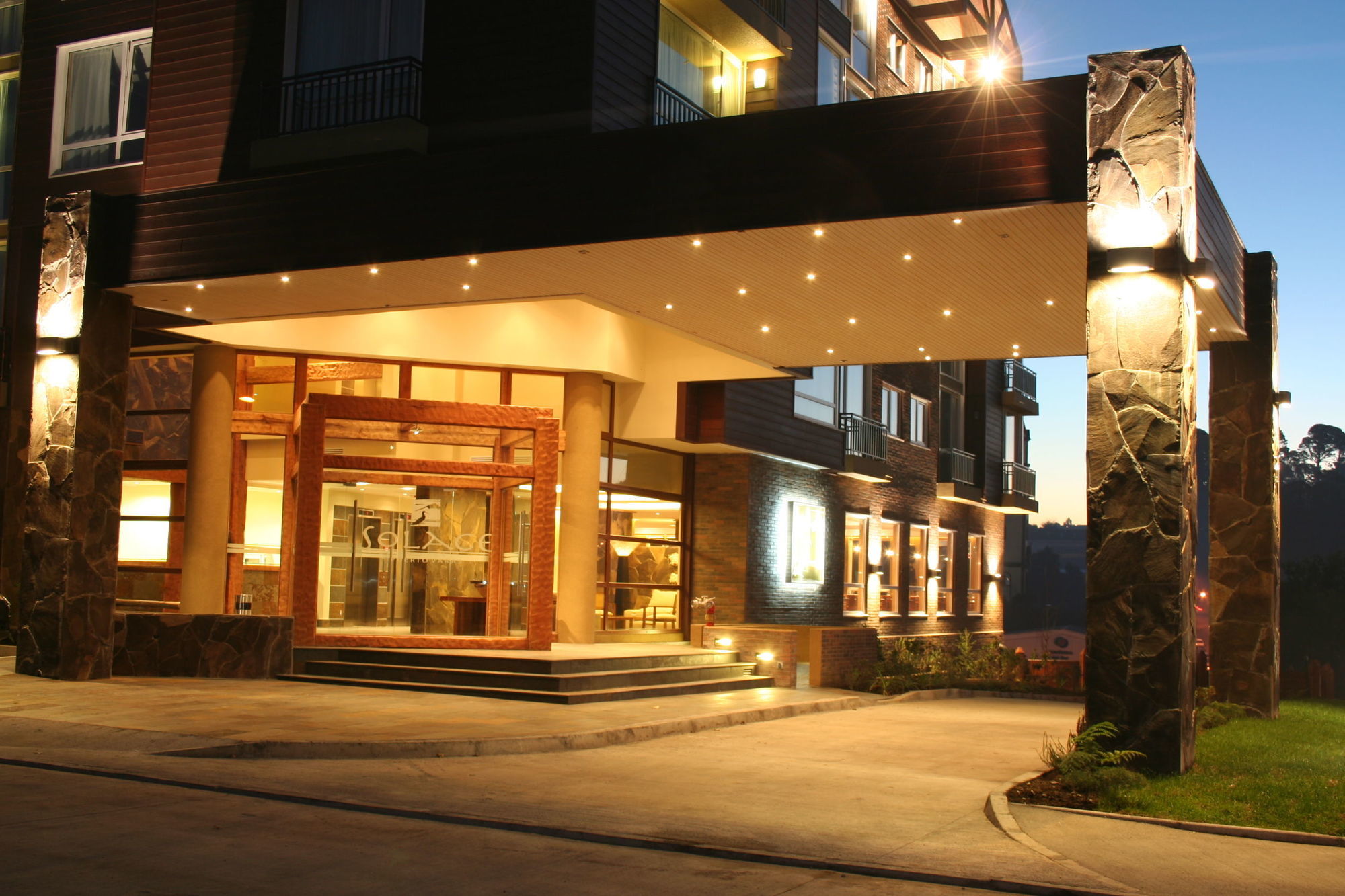Hotel Solace 4*